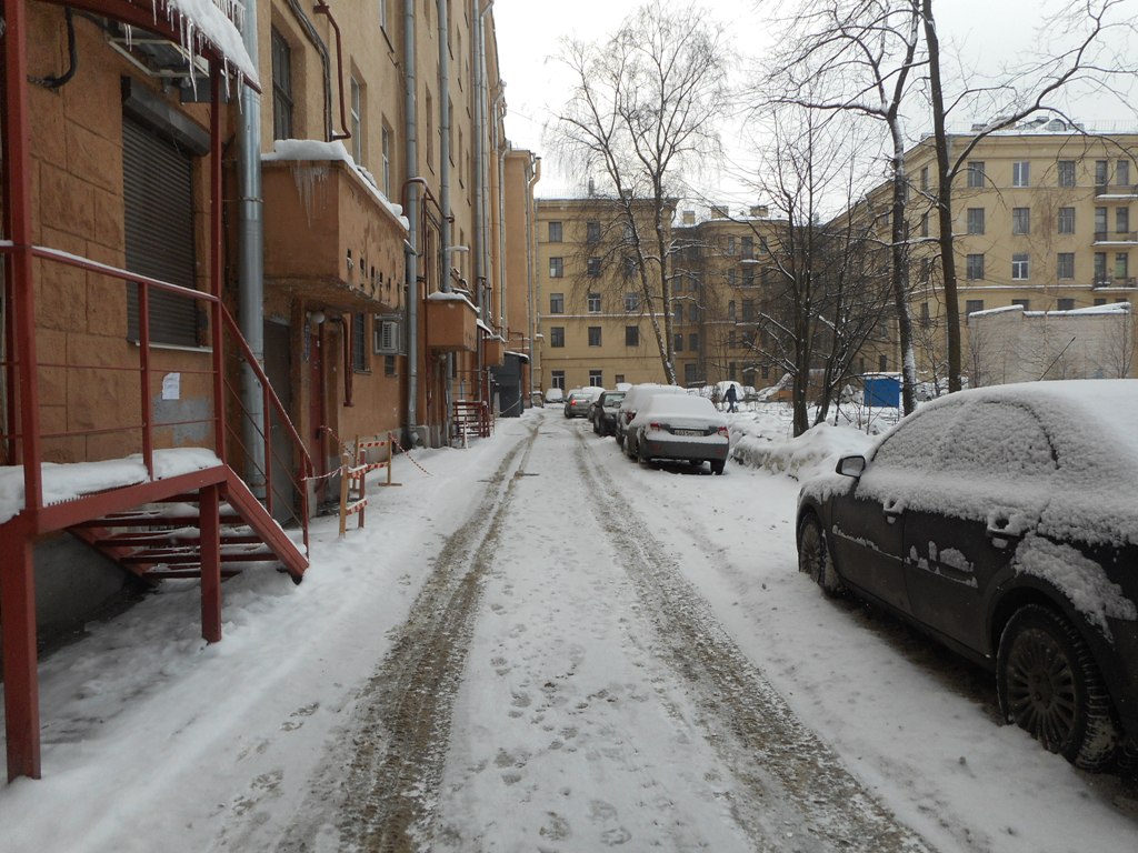 г. Санкт-Петербург, пр-кт. Большой Сампсониевский, д. 96, лит. А-придомовая территория