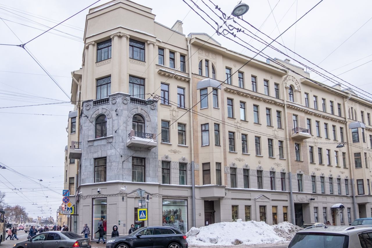 г. Санкт-Петербург, ул. Бородинская, д. 15-фасад здания