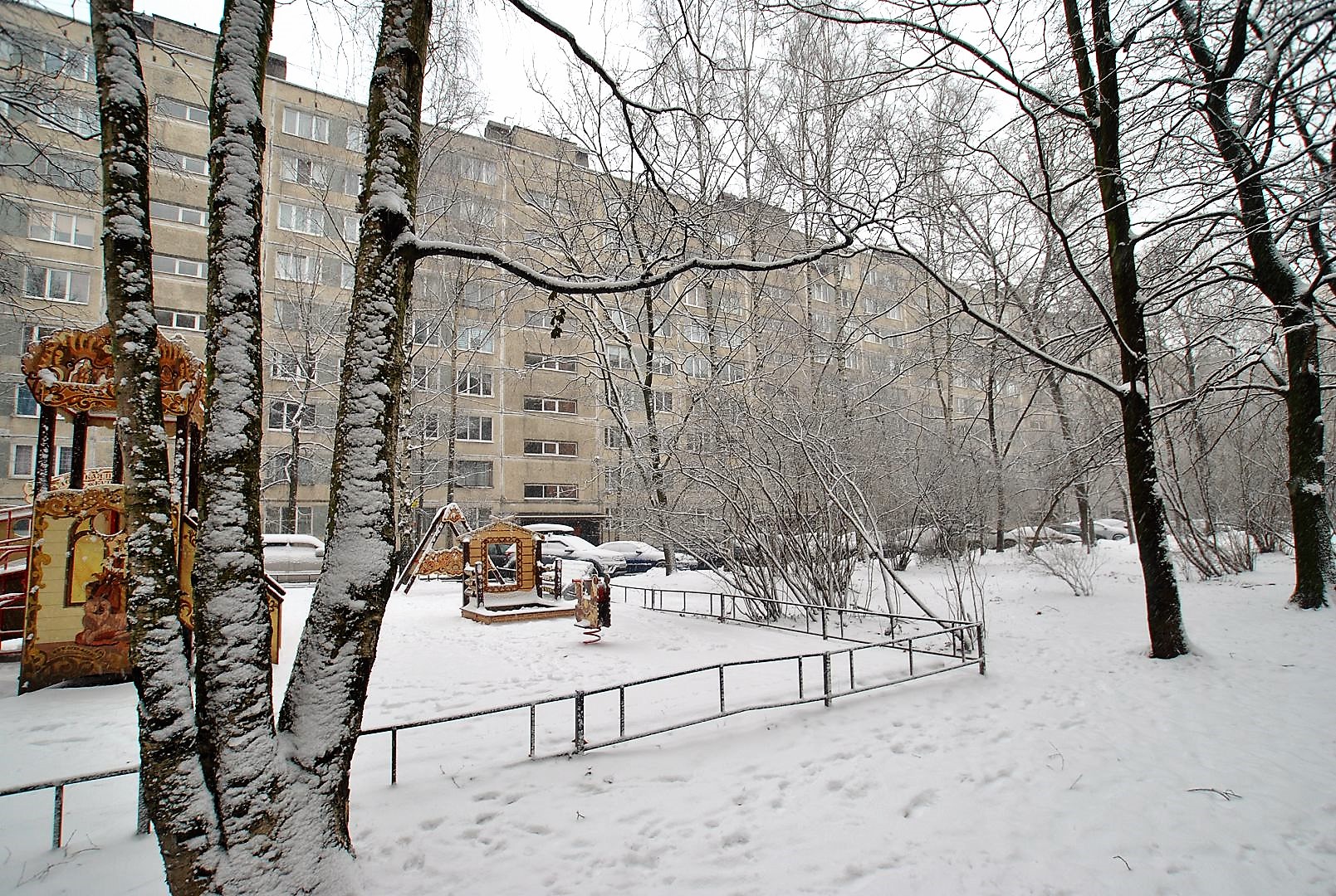 г. Санкт-Петербург, ул. Будапештская, д. 5, к. 1, лит. А-придомовая территория