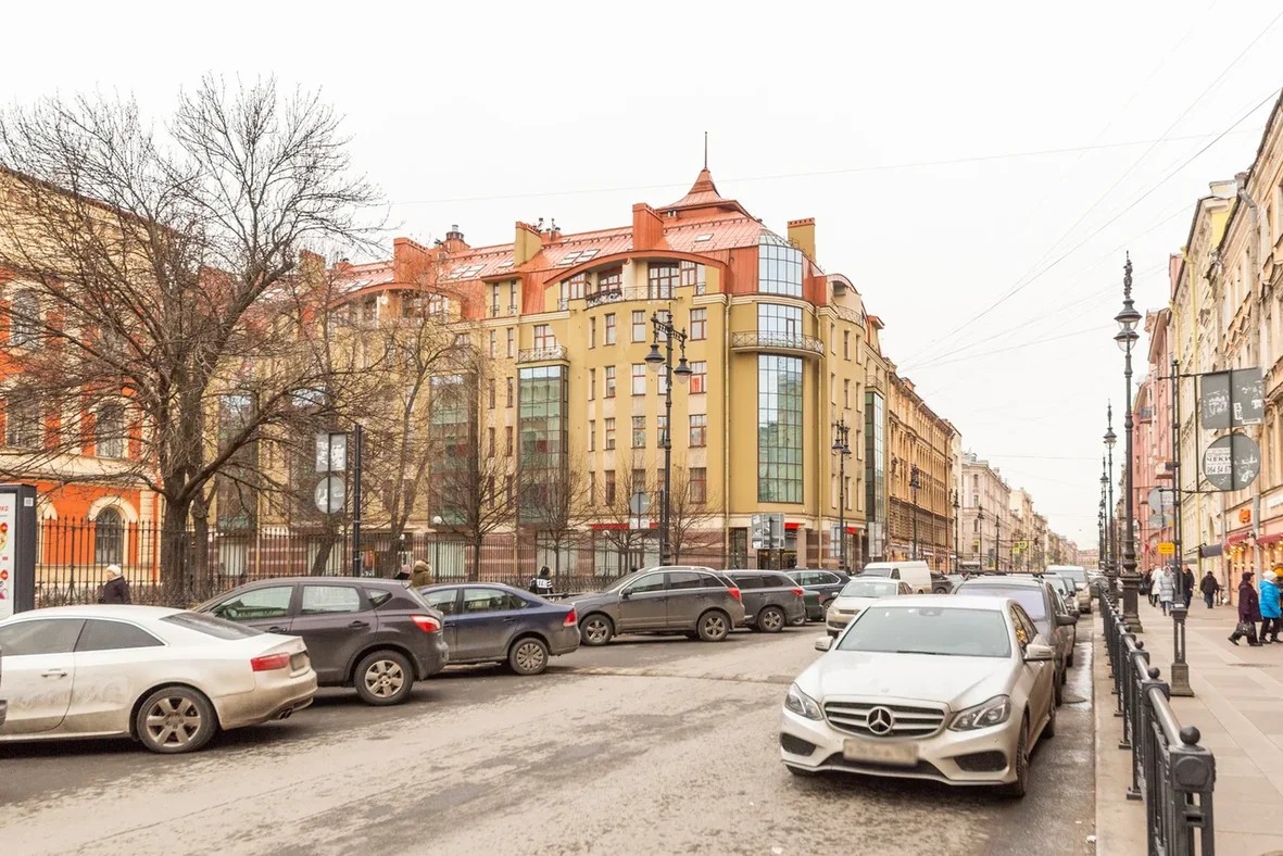 г. Санкт-Петербург, ул. Восстания, д. 8а-фасад здания