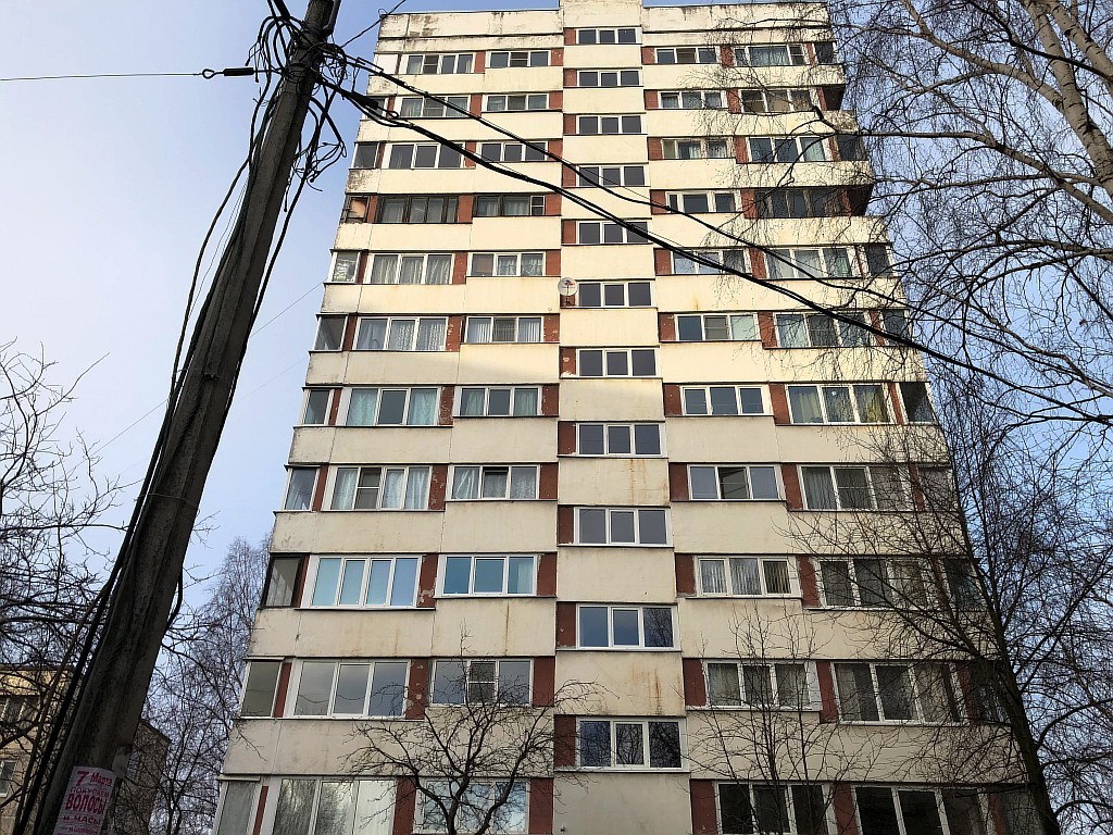 г. Санкт-Петербург, ул. Генерала Симоняка, д. 13-фасад здания