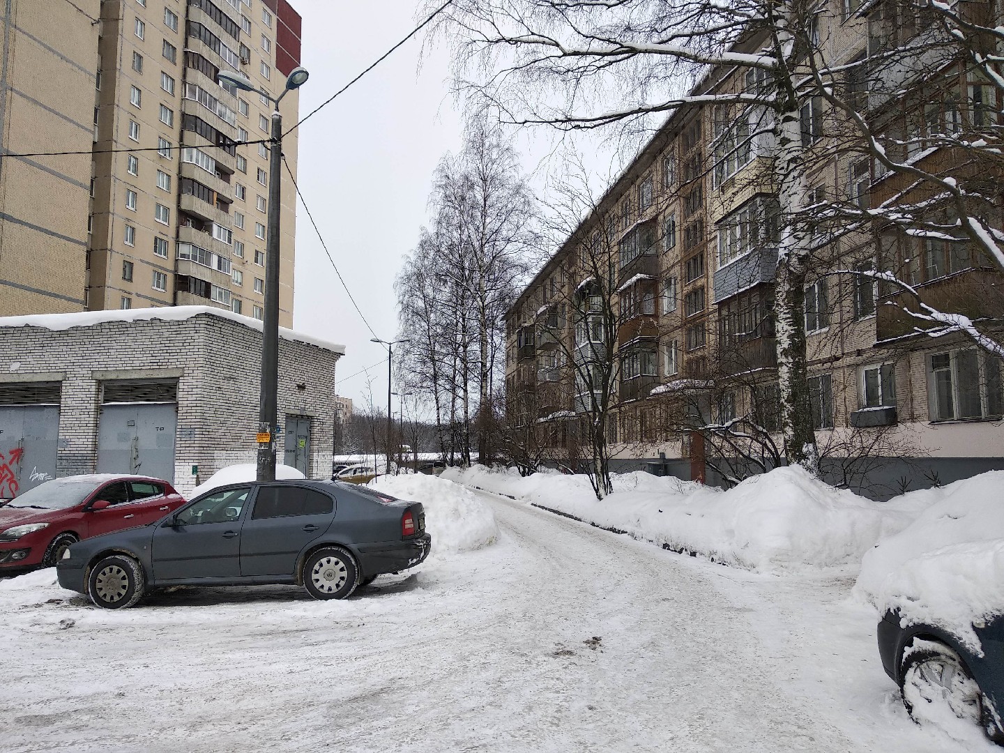 г. Санкт-Петербург, пр-кт. Гражданский, д. 9, к. 8, лит. А-придомовая территория