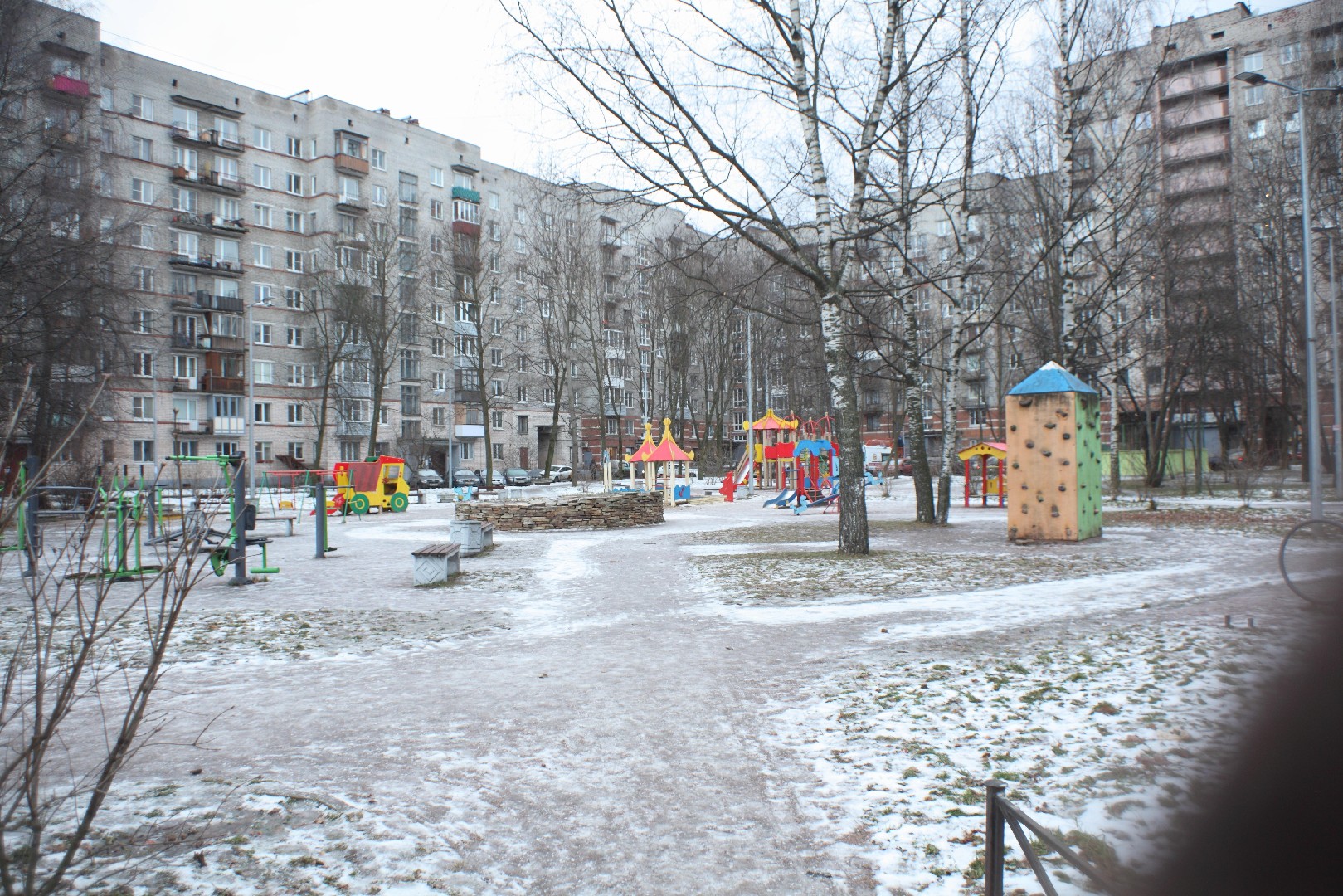 г. Санкт-Петербург, пр-кт. Гражданский, д. 15, к. 3, лит. А-придомовая территория