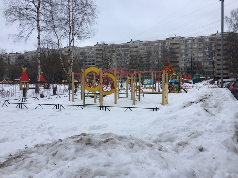 г. Санкт-Петербург, пр-кт. Гражданский, д. 90, к. 5-придомовая территория