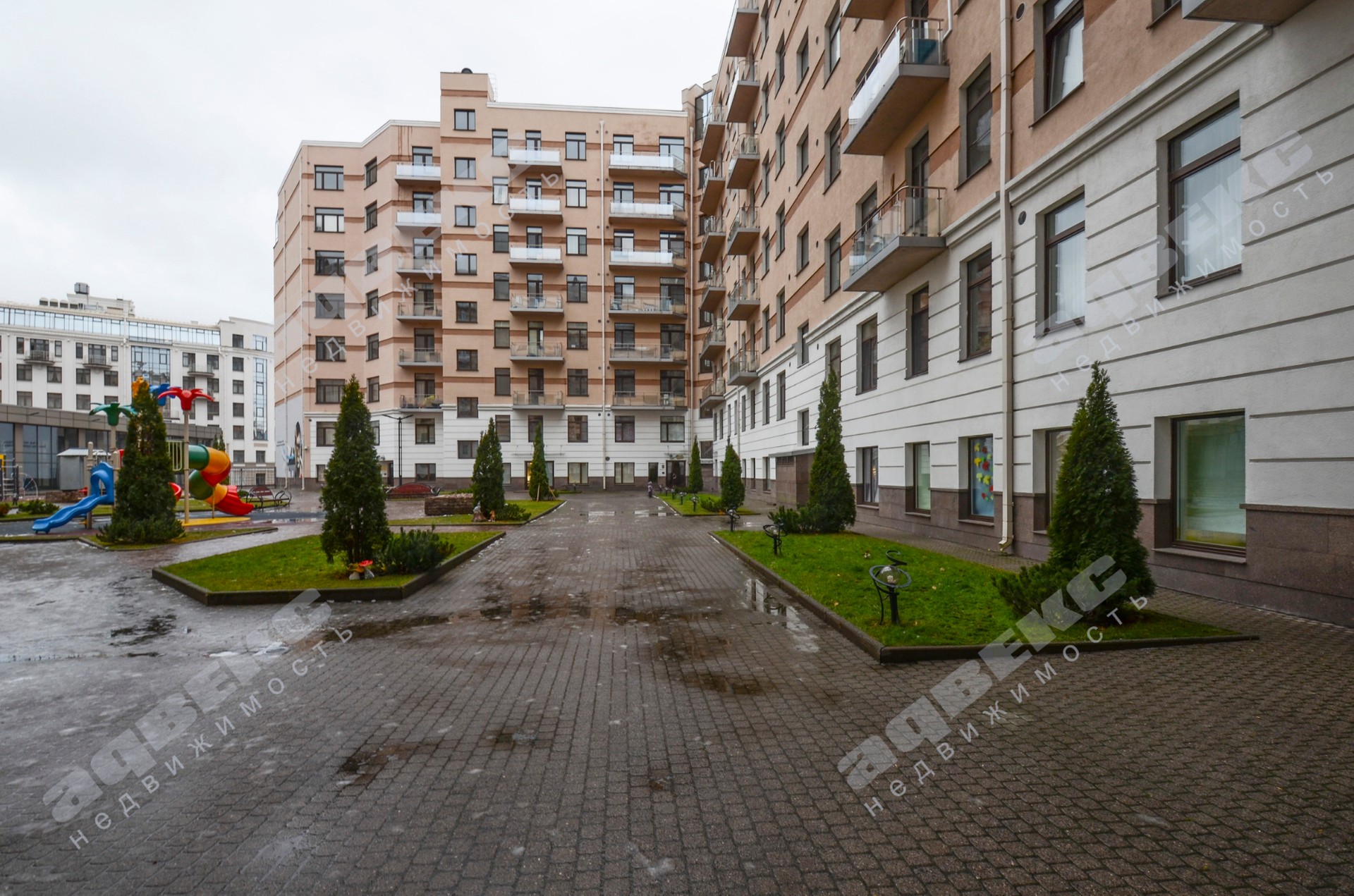 г. Санкт-Петербург, ул. Кемская, д. 1 литер. А-придомовая территория