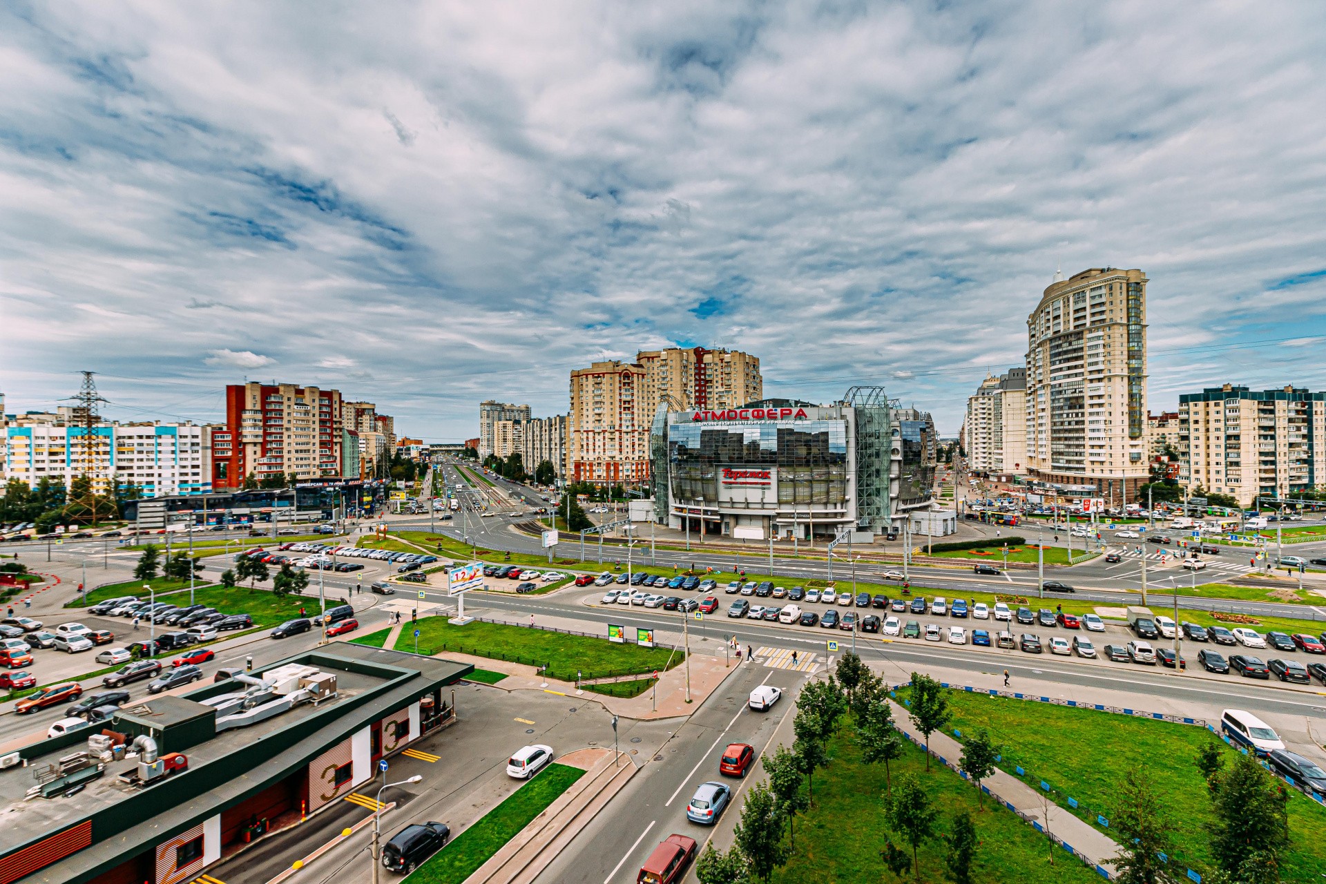 г. Санкт-Петербург, пр-кт. Комендантский, д. 11-придомовая территория