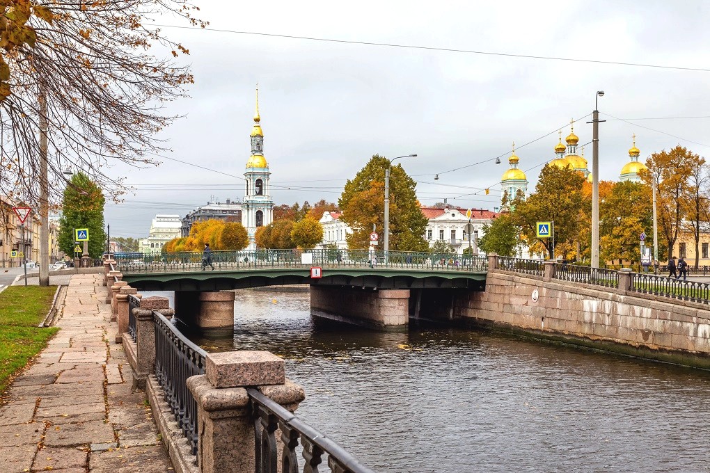 г. Санкт-Петербург, наб. Крюкова канала, д. 23, лит. А-придомовая территория