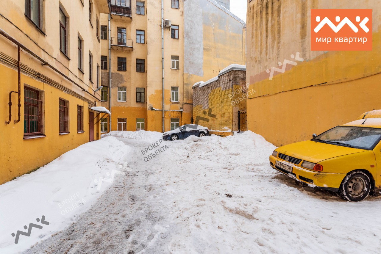 г. Санкт-Петербург, ул. Марата, д. 16, лит. А-придомовая территория