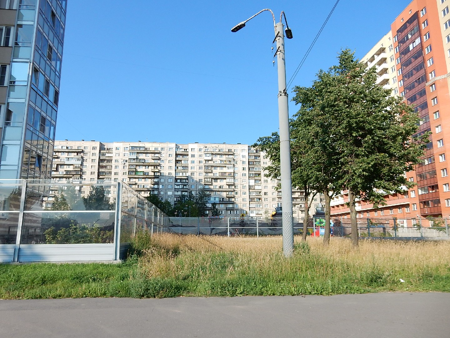 г. Санкт-Петербург, ул. Маршала Тухачевского, д. 25, лит. А-придомовая территория