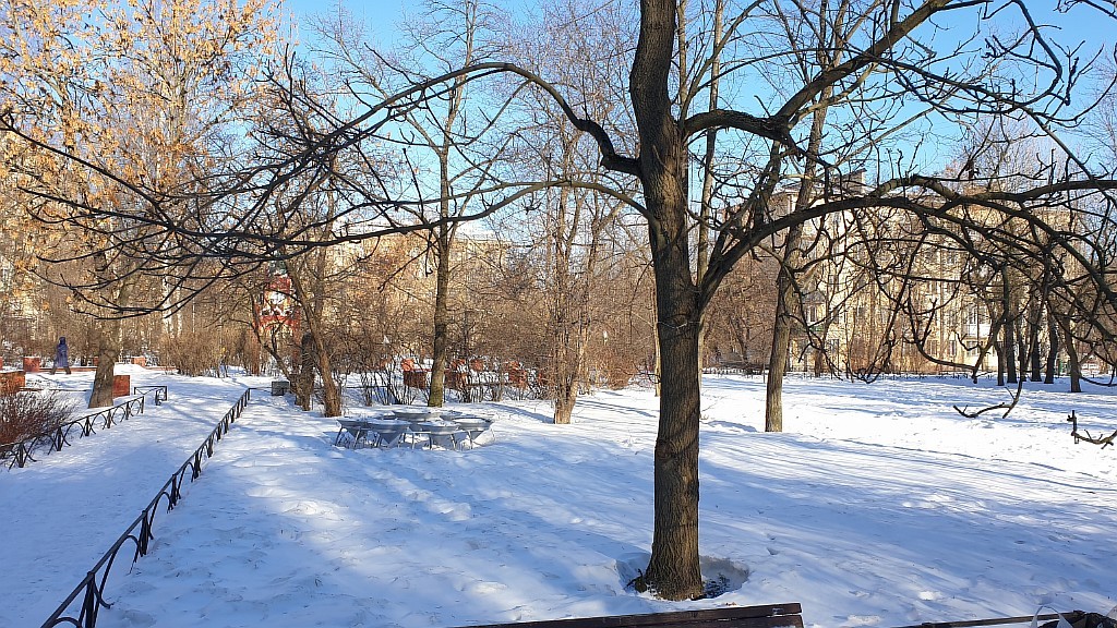 г. Санкт-Петербург, пр-кт. Московский, д. 220, лит. А-придомовая территория