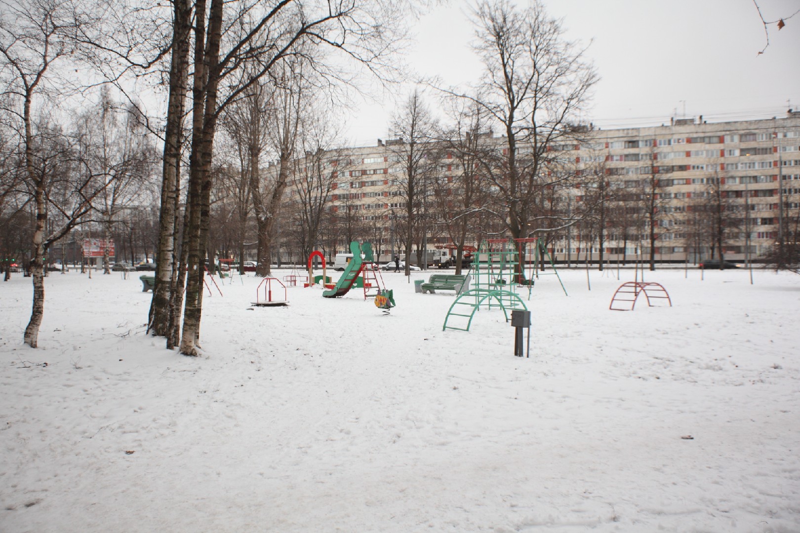 г. Санкт-Петербург, ул. Наличная, д. 34, лит. А-придомовая территория