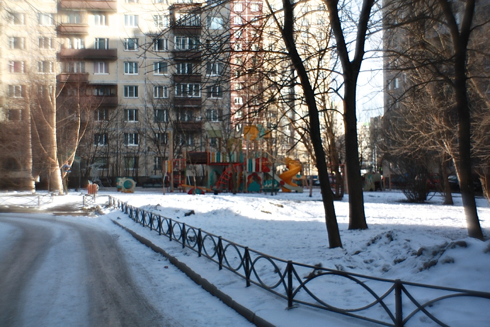 г. Санкт-Петербург, пр-кт. Наставников, д. 24, к. 2, стр. А-придомовая территория