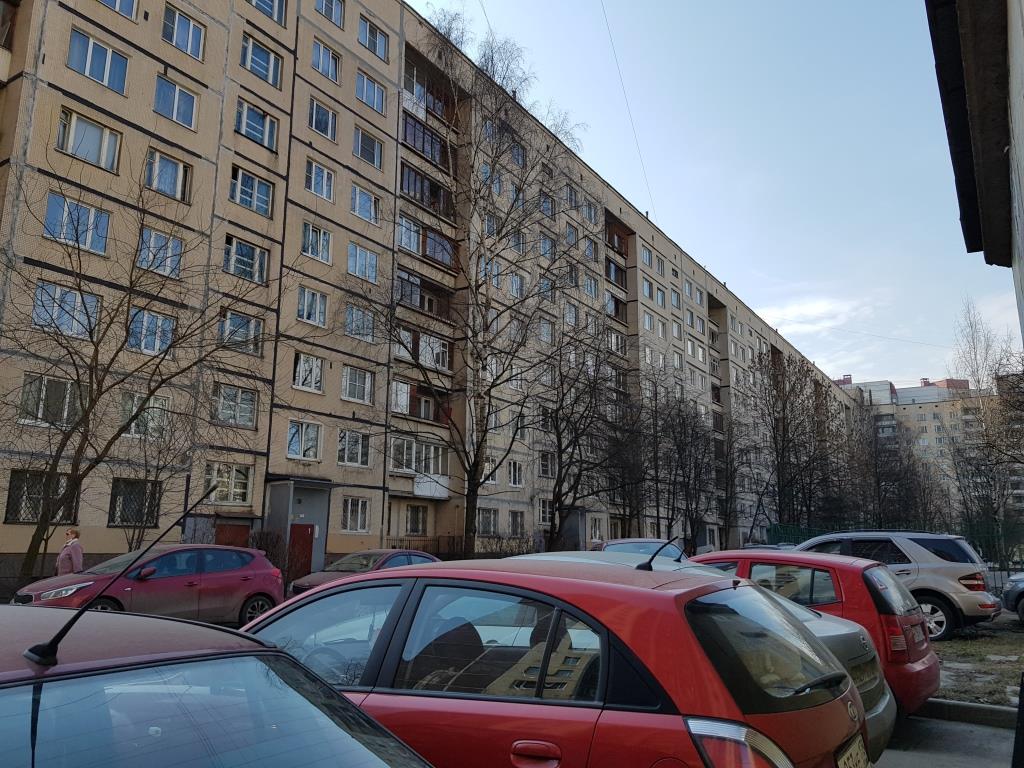 г. Санкт-Петербург, пр-кт. Наставников, д. 28, к. 2-придомовая территория