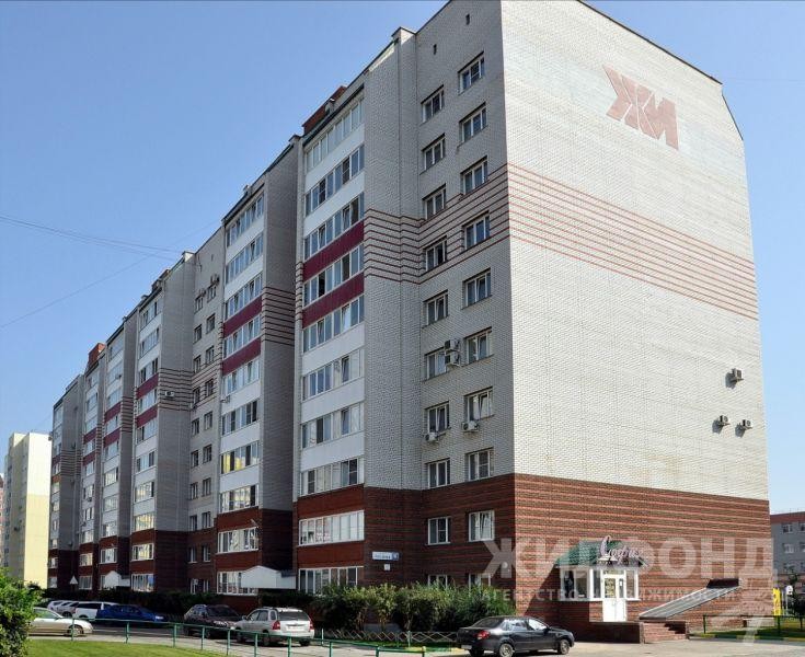 край. Алтайский, г. Барнаул, ул. Лазурная, д. 9-фасад здания