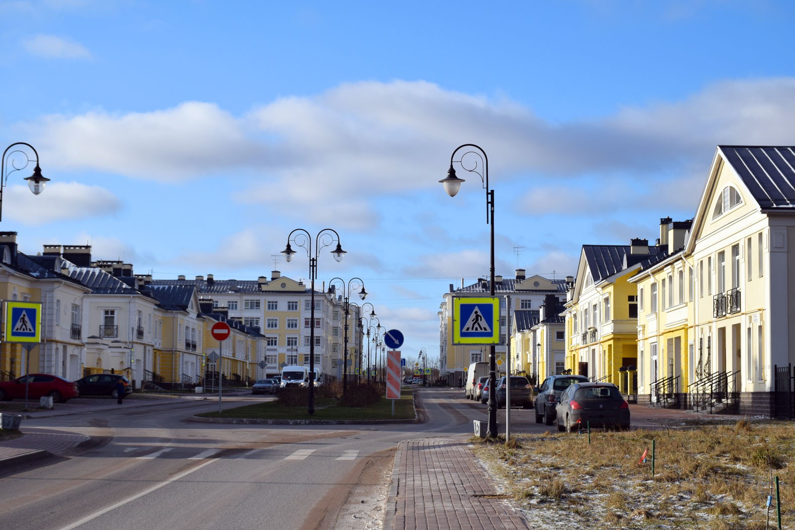 г. Санкт-Петербург, г. Пушкин, ул. Анциферовская(Гуммолосары), д. 7, лит. А-придомовая территория