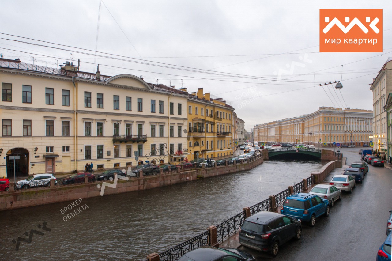 г. Санкт-Петербург, наб. Реки Мойки, д. 31, лит. А-придомовая территория