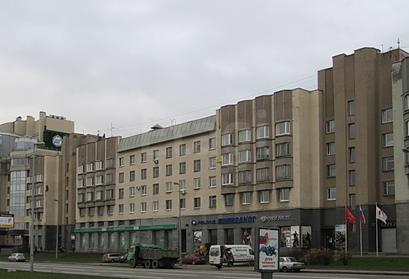 г. Санкт-Петербург, наб. Робеспьера, д. 8-фасад здания