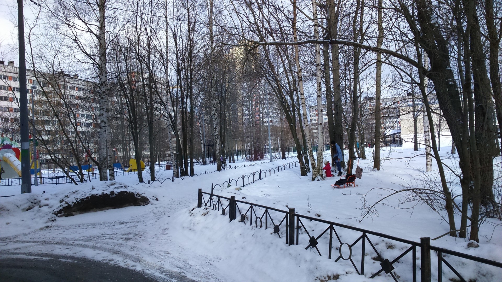 г. Санкт-Петербург, ул. Руднева, д. 5, к. 2-придомовая территория