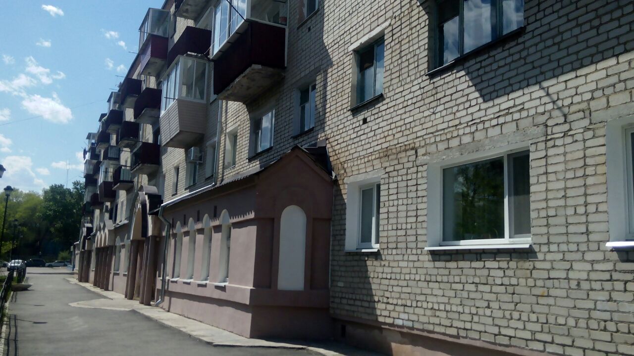 обл. Амурская, г. Свободный, ул. Зейская, д. 43-фасад здания