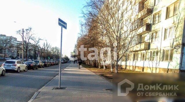 г. Санкт-Петербург, пр-кт. Солидарности, д. 10, к. 1-придомовая территория