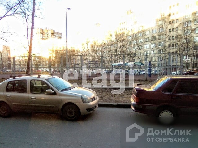 г. Санкт-Петербург, пр-кт. Солидарности, д. 10, к. 1-придомовая территория