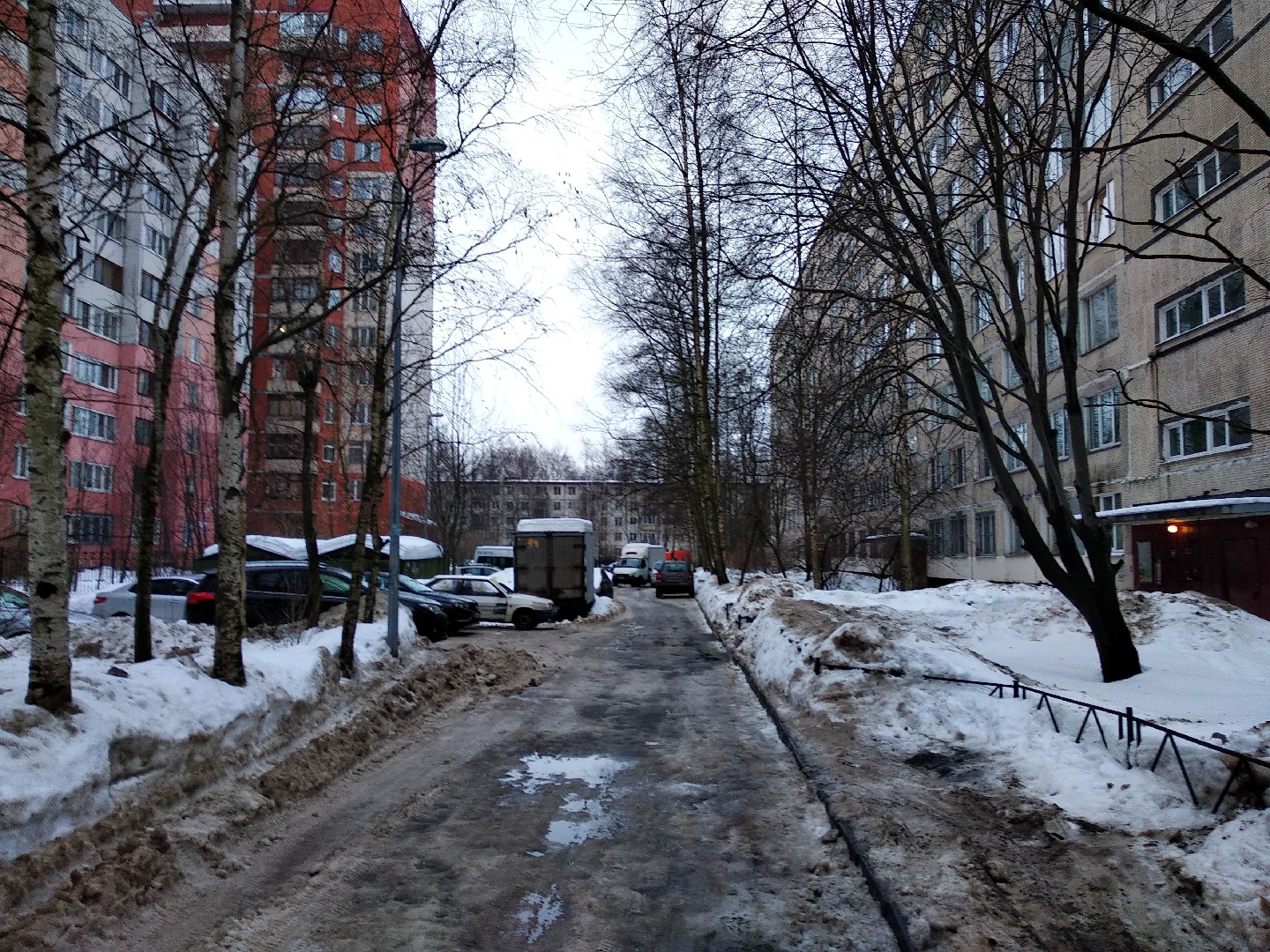 г. Санкт-Петербург, ул. Софьи Ковалевской, д. 18, лит. А-придомовая территория