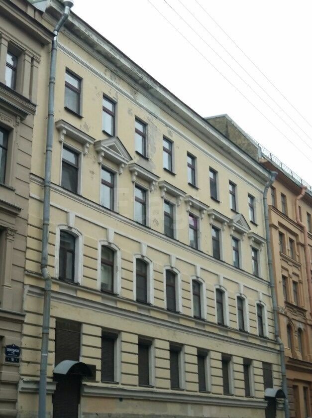 г. Санкт-Петербург, ул. Средняя Подьяческая, д. 12-фасад здания