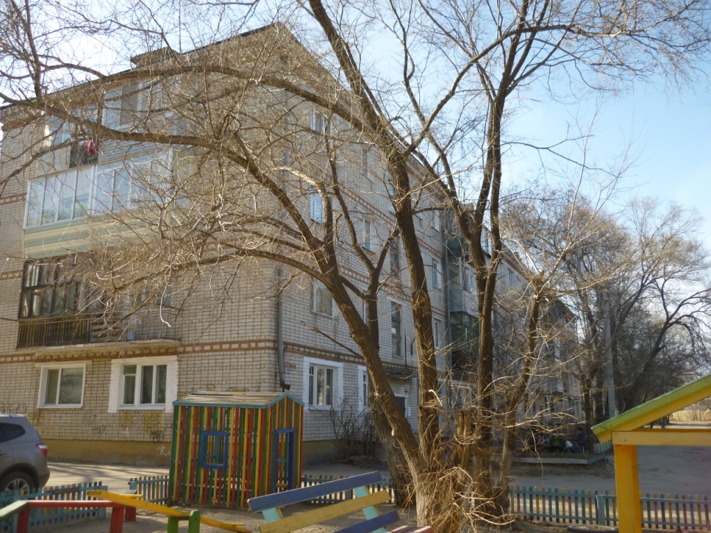 обл. Амурская, г. Свободный, ул. Ленина, д. 103-фасад здания