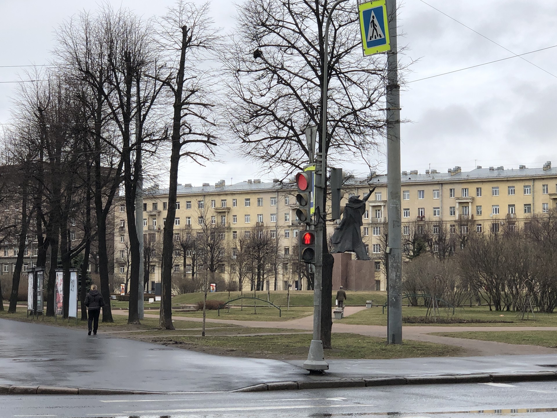 г. Санкт-Петербург, пр-кт. Стачек, д. 67, к. 1, лит. А-придомовая территория