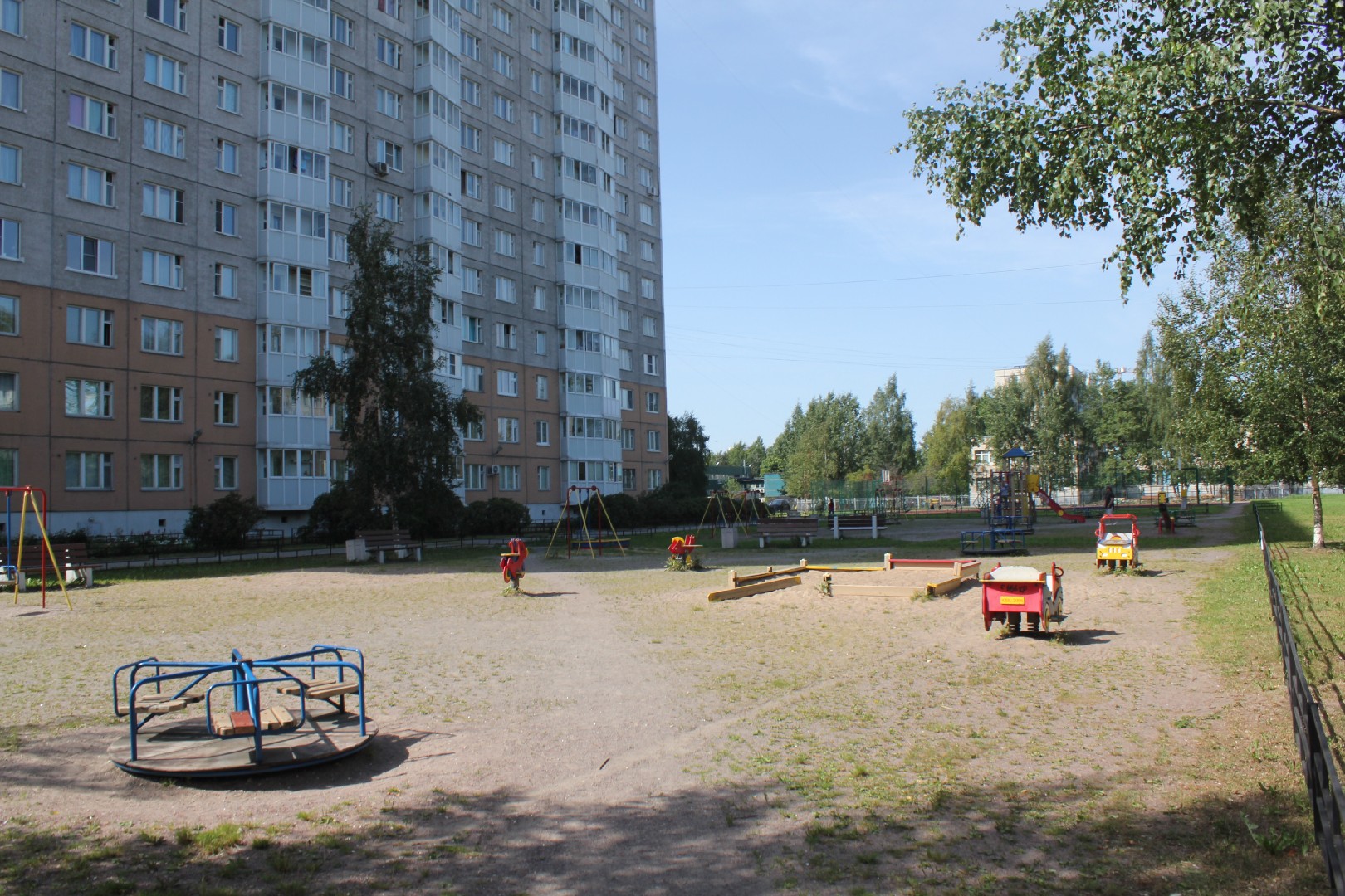 г. Санкт-Петербург, ул. Тельмана, д. 30, к. 2-придомовая территория