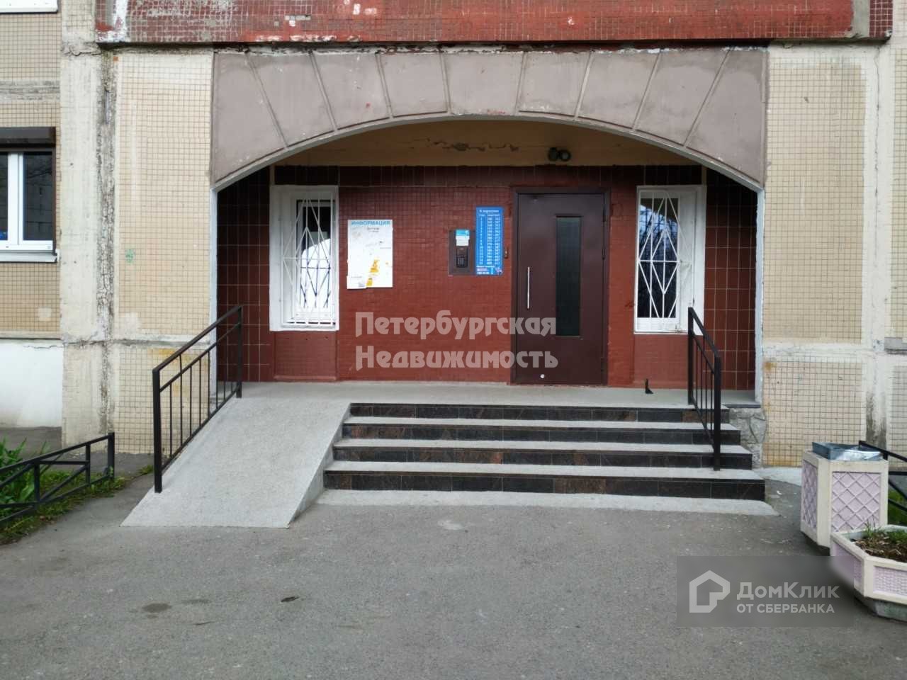 г. Санкт-Петербург, ул. Туристская, д. 38, лит. А-вход снаружи