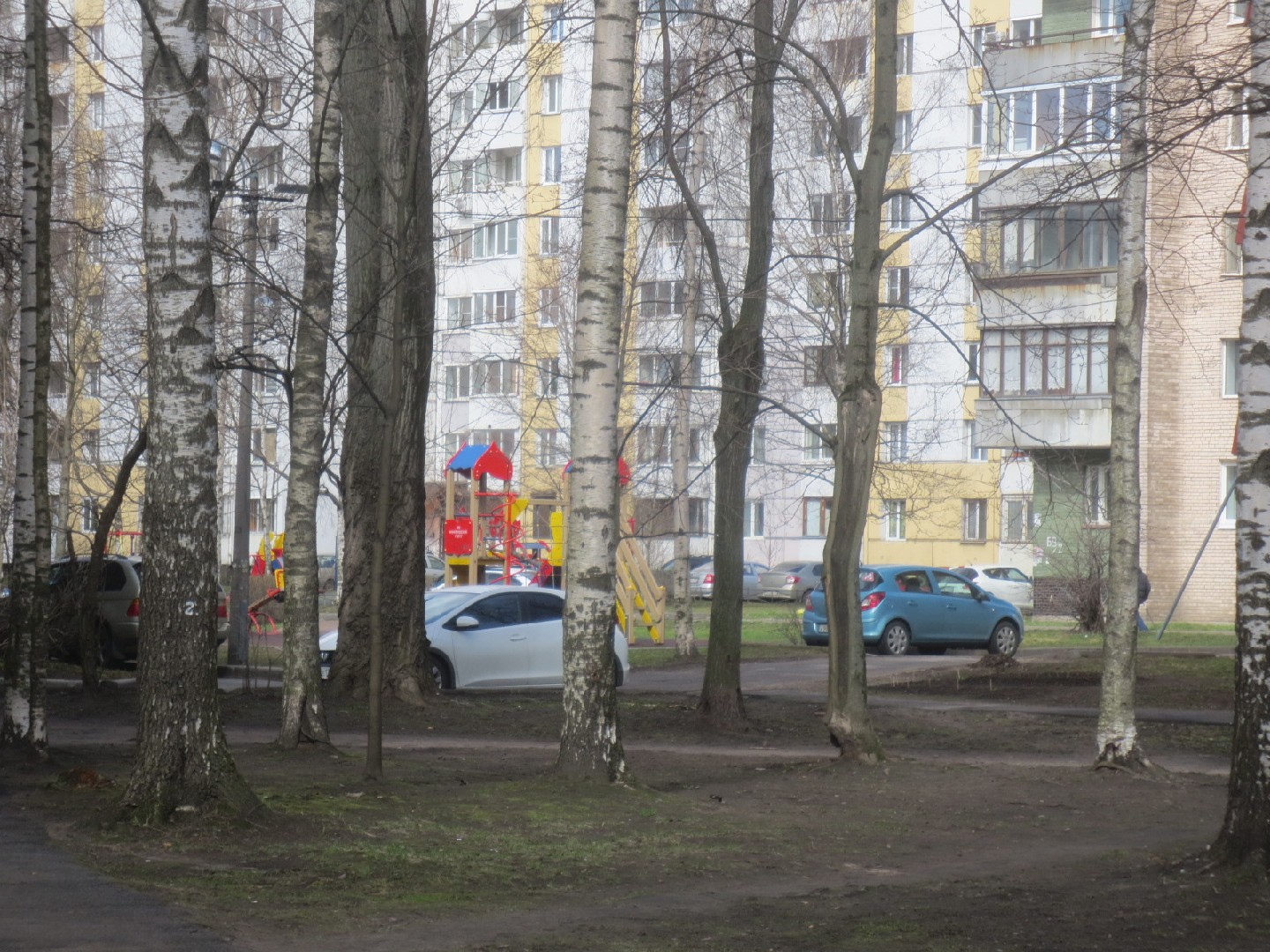 г. Санкт-Петербург, ул. Федосеенко, д. 35, лит. А-придомовая территория