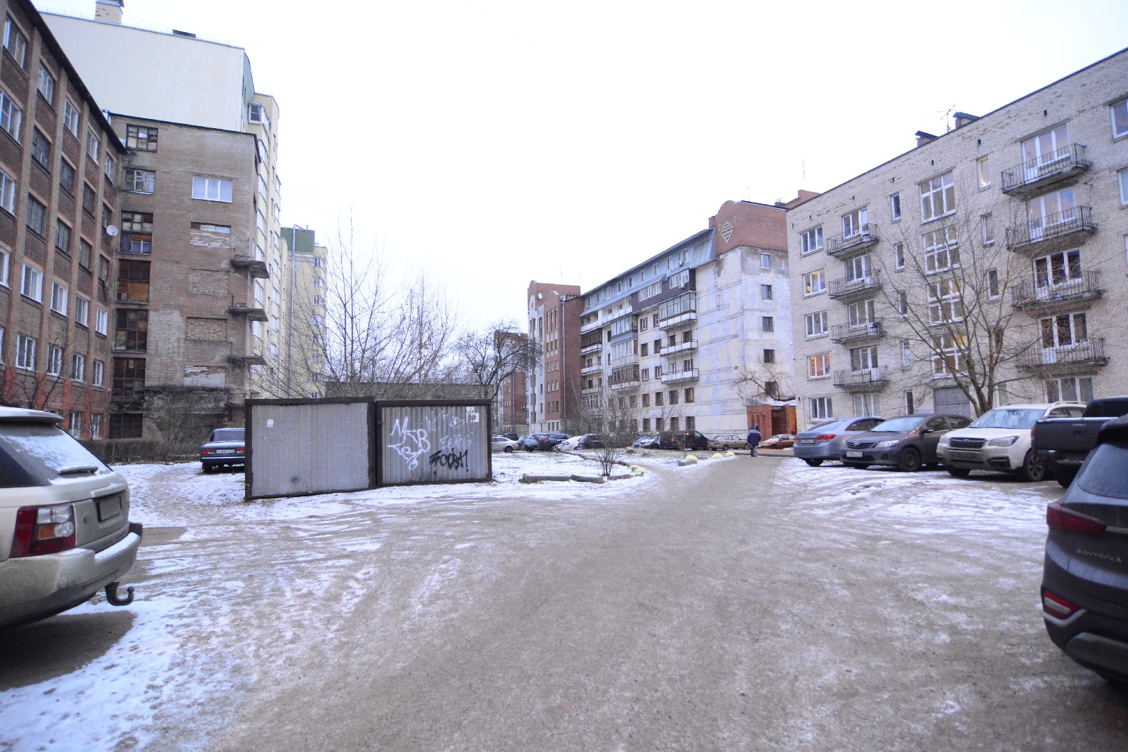 г. Санкт-Петербург, ул. Хлопина, д. 7, к. 2-придомовая территория