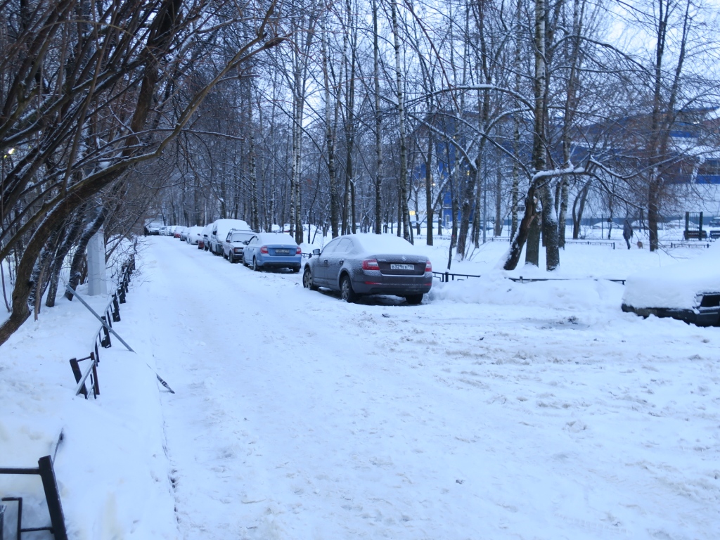 г. Санкт-Петербург, ул. Хошимина, д. 11, к. 3, лит. А-придомовая территория