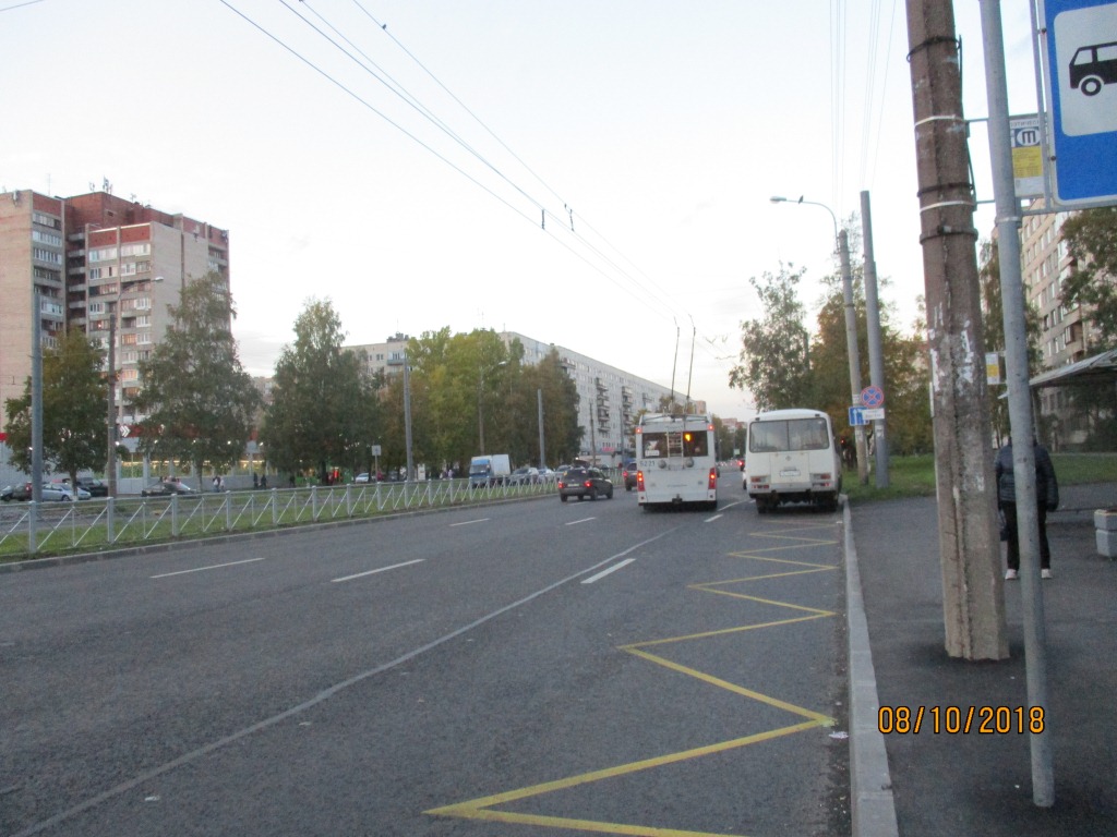 г. Санкт-Петербург, пр-кт. Художников, д. 22, к. 2-придомовая территория