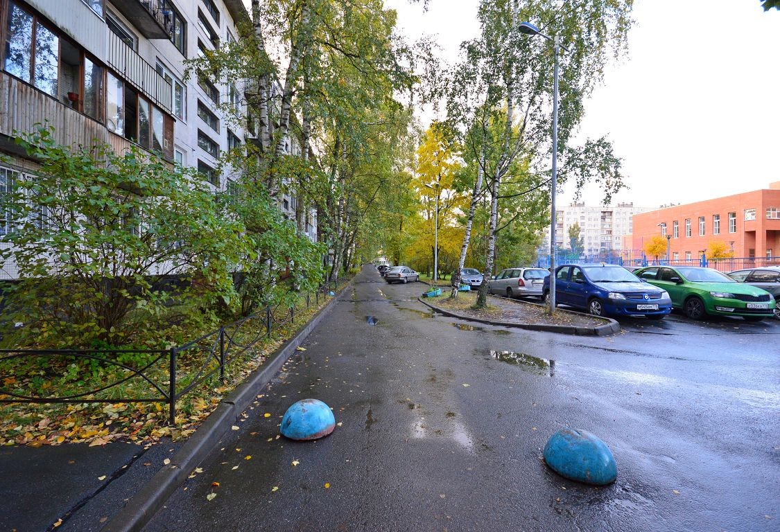 г. Санкт-Петербург, ул. Черкасова, д. 3, лит. А-придомовая территория