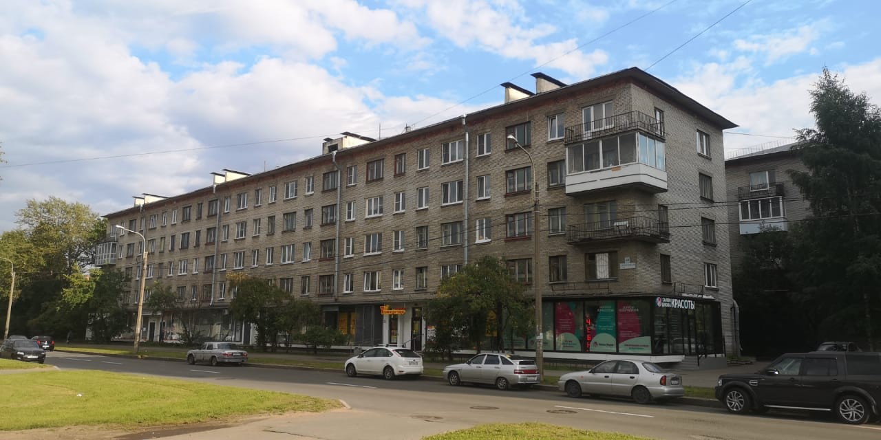 г. Санкт-Петербург, ул. Школьная, д. 68-фасад здания