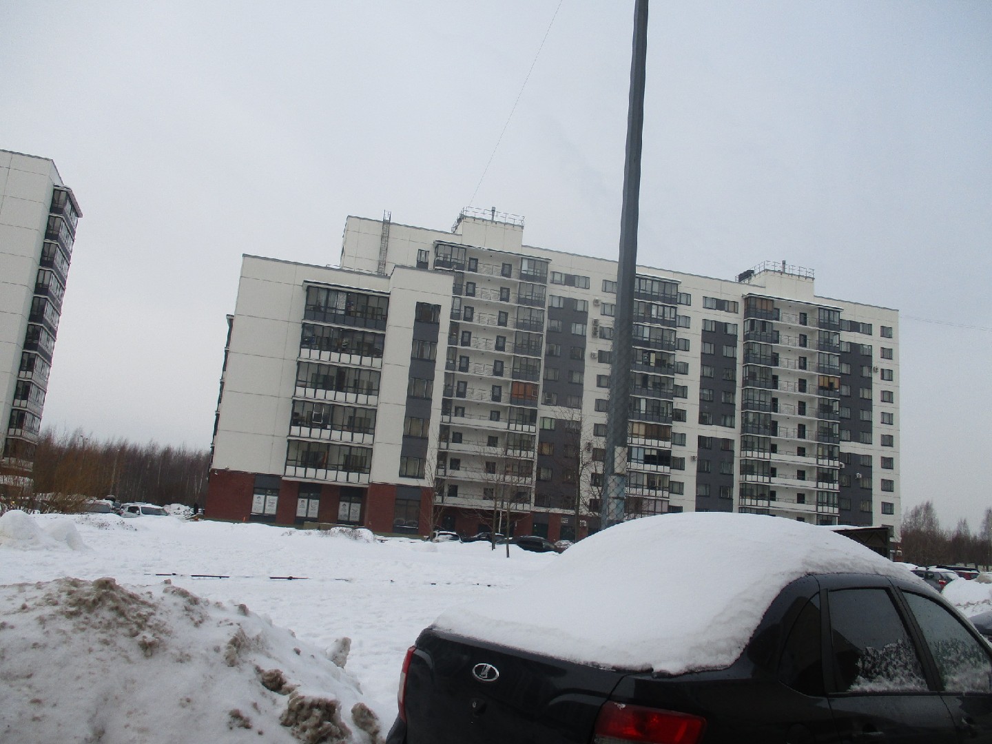 г. Санкт-Петербург, пр-кт. Шуваловский, д. 74, к. 1, лит. А-придомовая территория