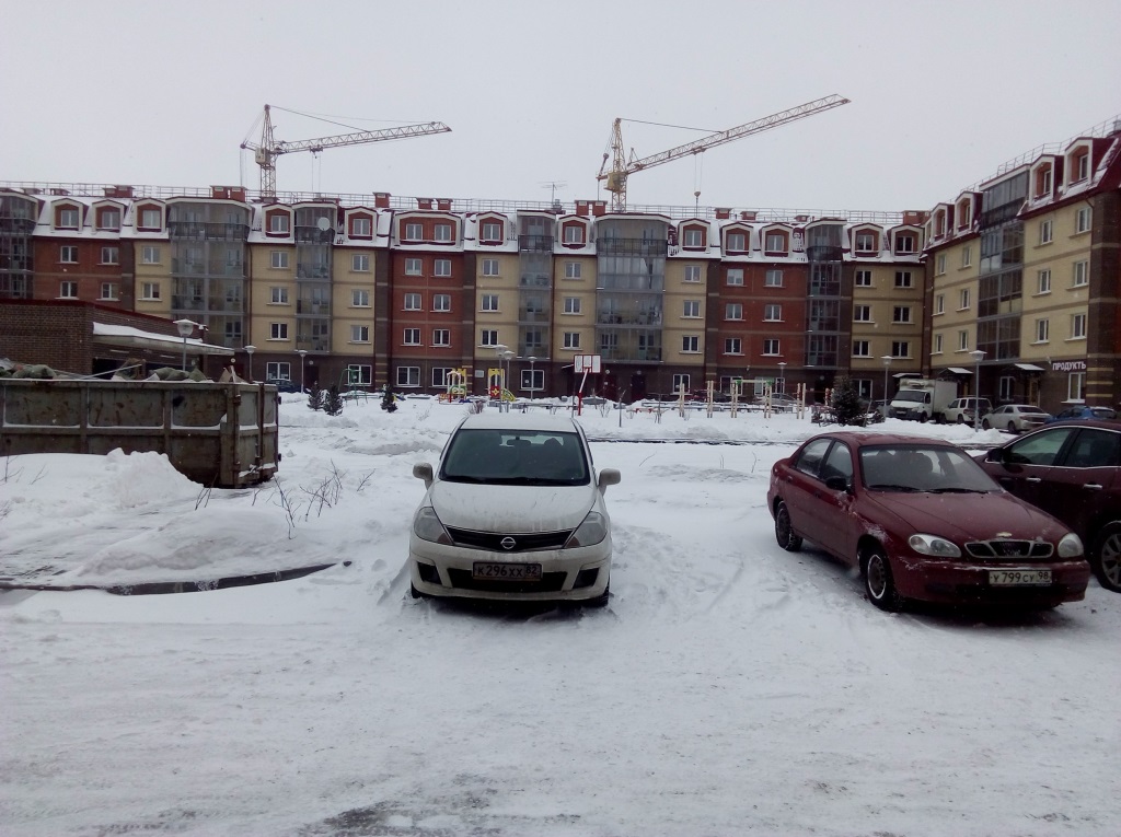 г. Санкт-Петербург, п. Шушары, ул. Переведенская (Пулковское), д. 8, стр. 2-придомовая территория