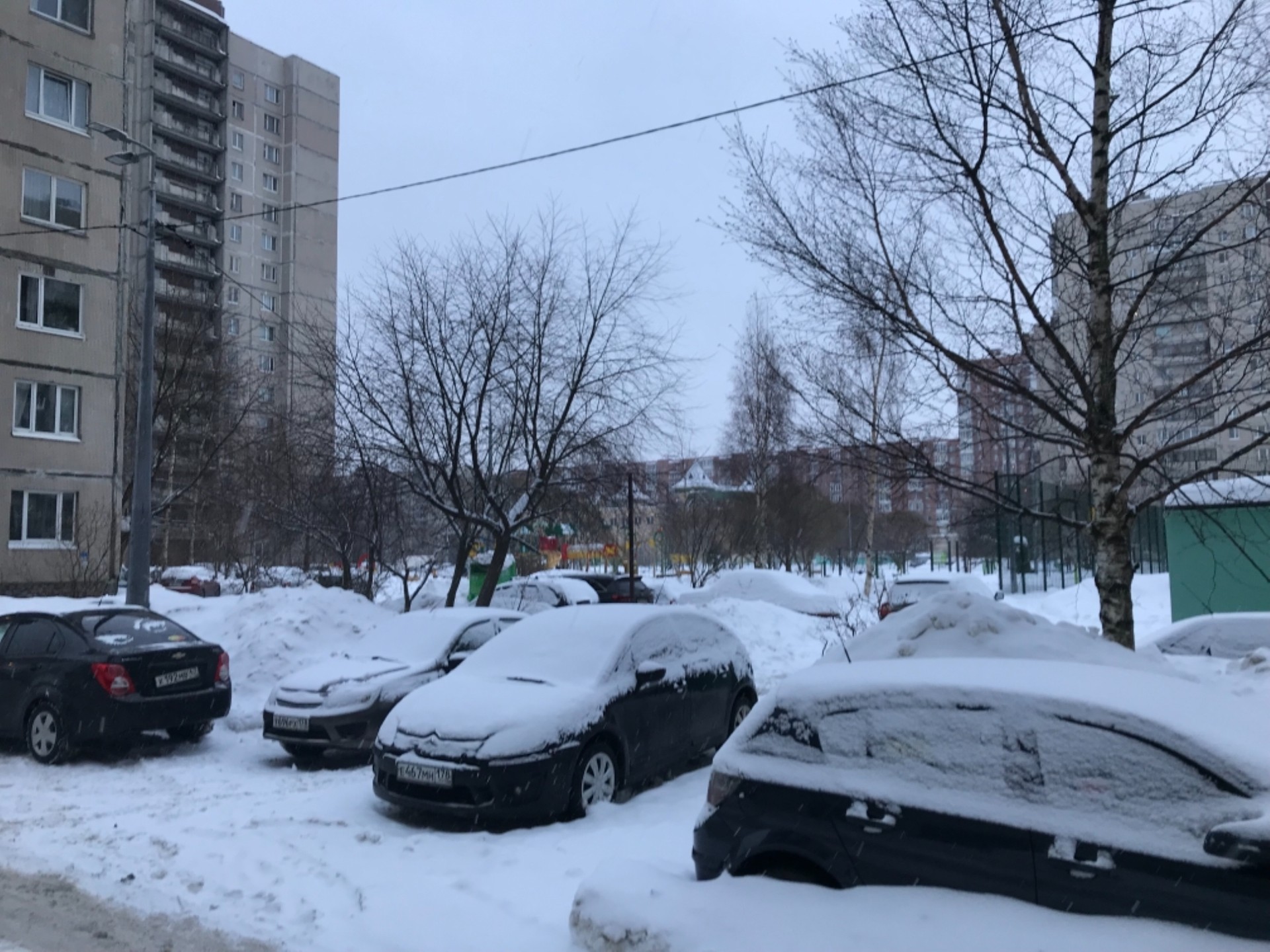 г. Санкт-Петербург, ул. Щербакова, д. 4/18-придомовая территория