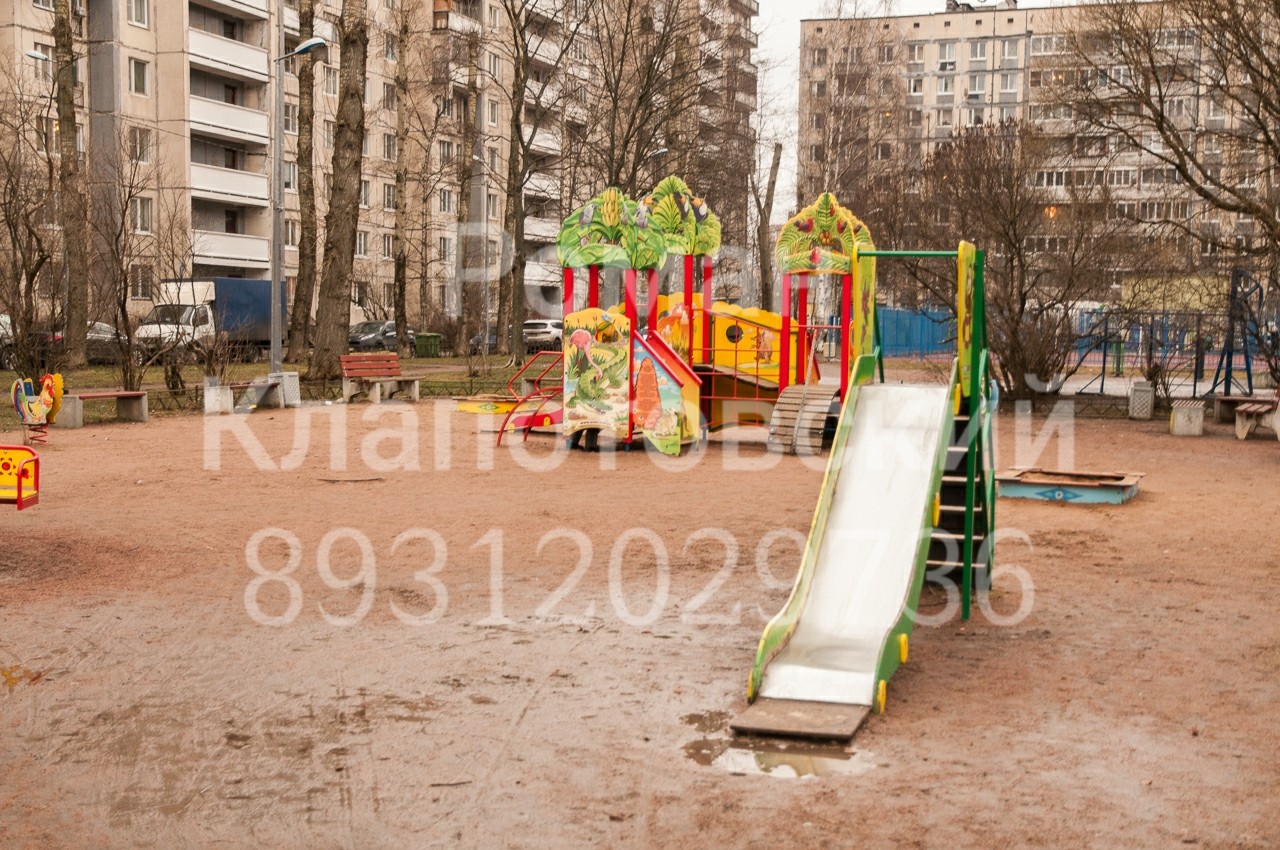 г. Санкт-Петербург, пр-кт. Энгельса, д. 129, к. 3, лит. А-придомовая территория