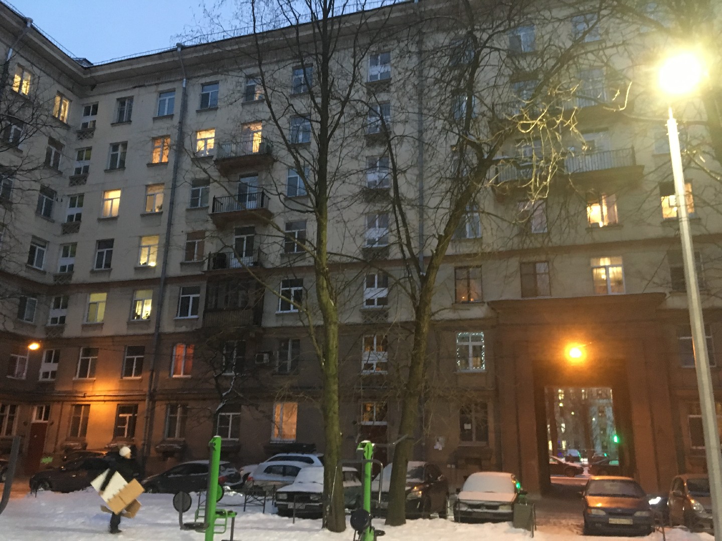 г. Санкт-Петербург, пр-кт. Юрия Гагарина, д. 27, лит. А-фасад здания