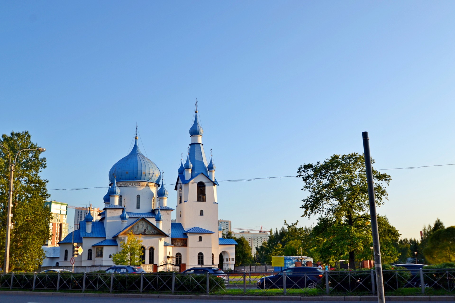 г. Санкт-Петербург, пр-кт. Юрия Гагарина, д. 77-фасад здания