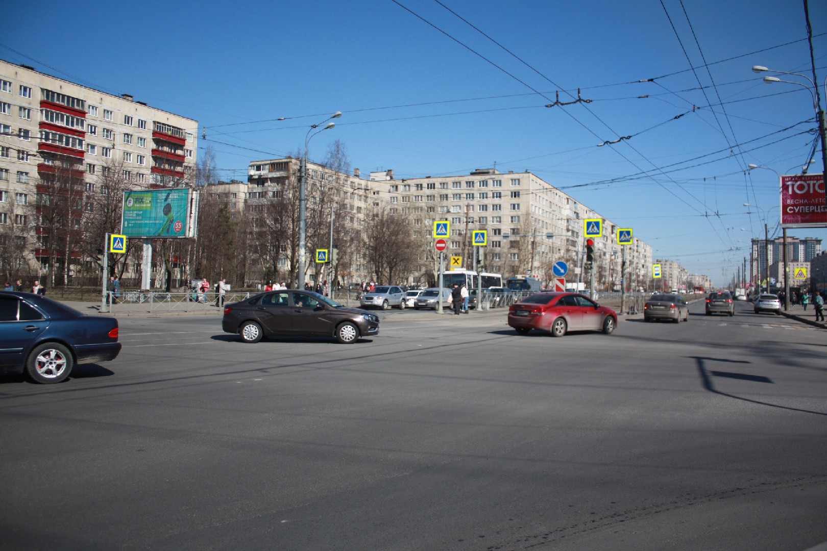 г. Санкт-Петербург, ул. Ярослава Гашека, д. 2, лит. А-придомовая территория