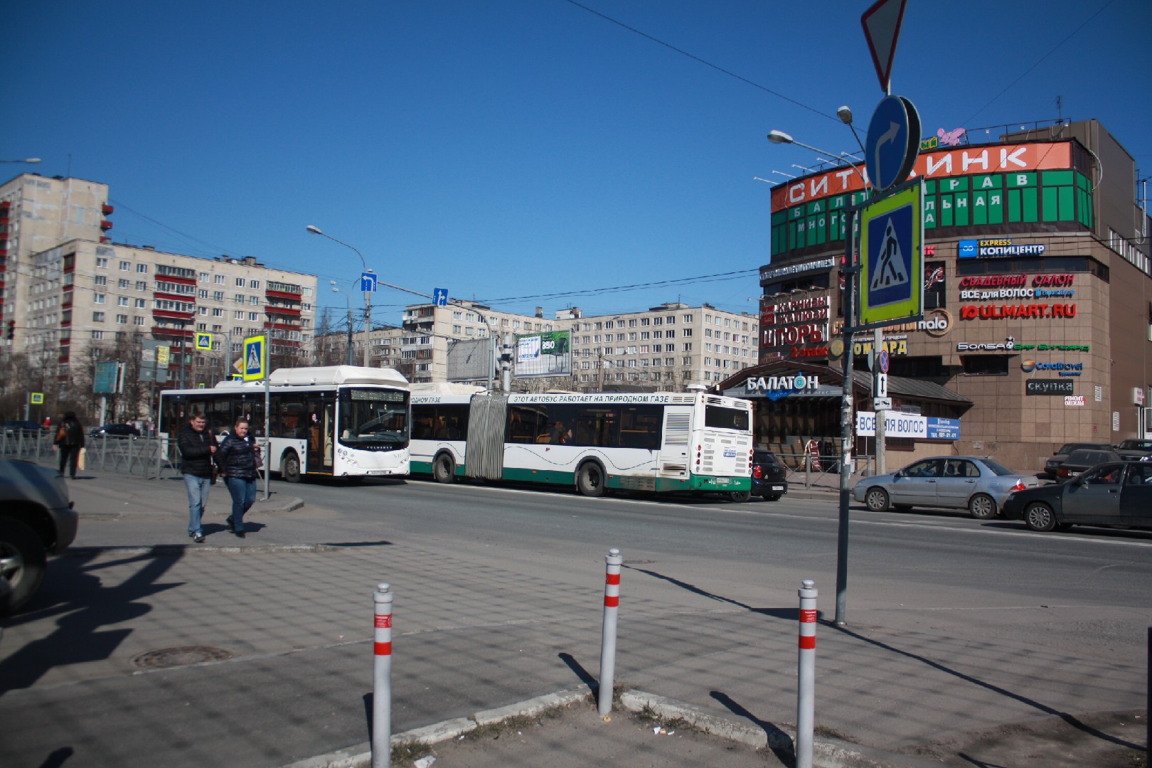 г. Санкт-Петербург, ул. Ярослава Гашека, д. 2, лит. А-придомовая территория