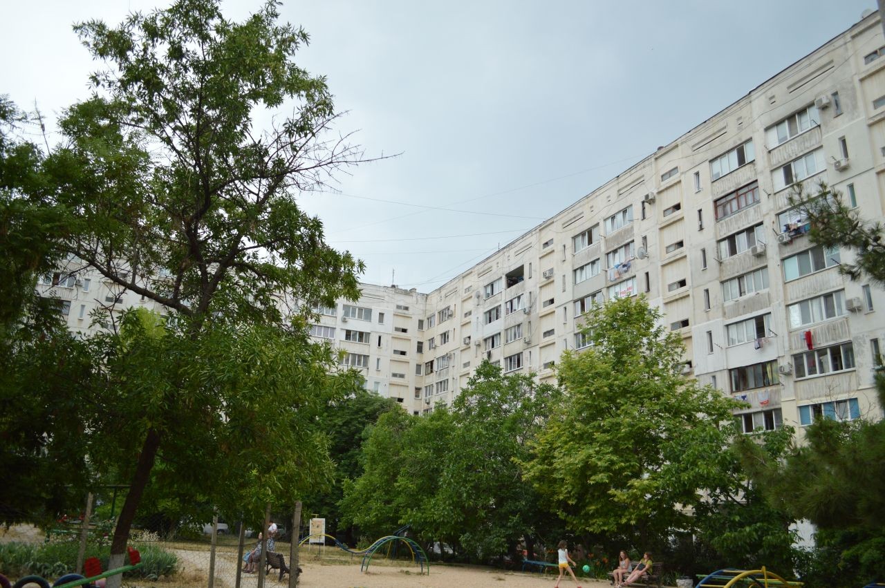 г. Севастополь, ул. Колобова, д. 19-фасад здания