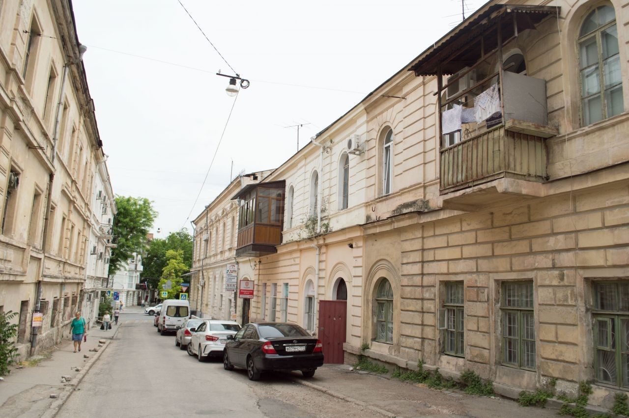 г. Севастополь, ул. Ленина, д. 30-фасад здания