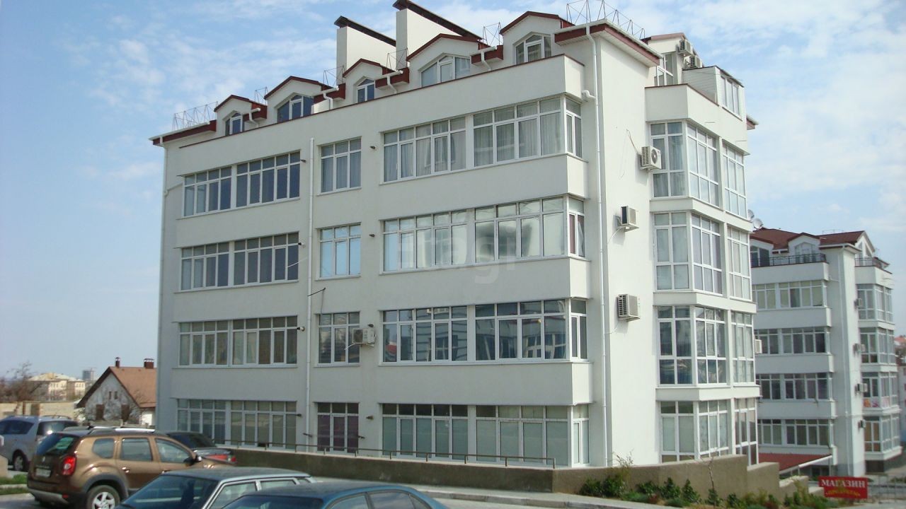г. Севастополь, ул. Руднева, д. 28А-фасад здания