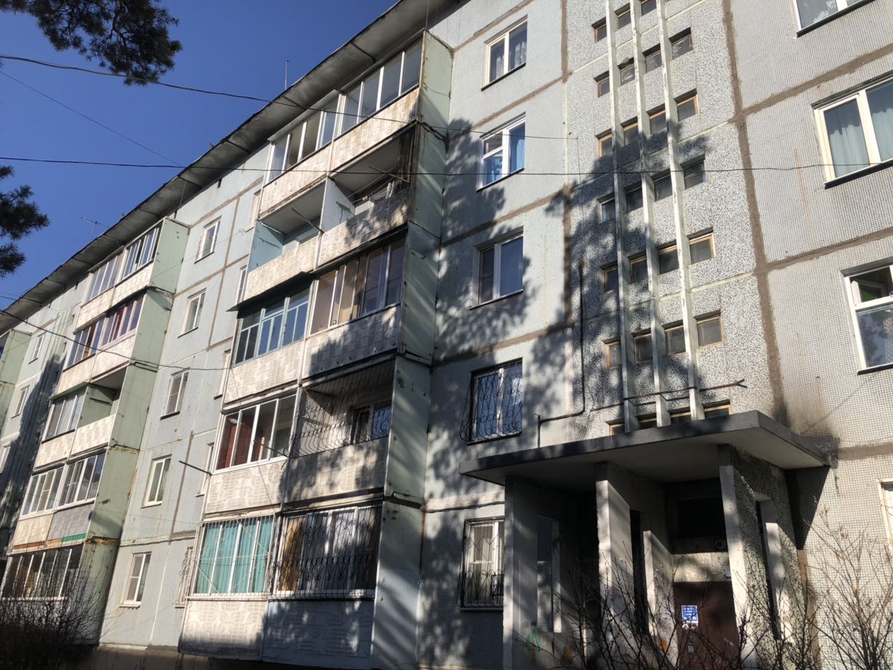 край. Забайкальский, г. Чита, ул. Кочеткова, д. 82-фасад здания