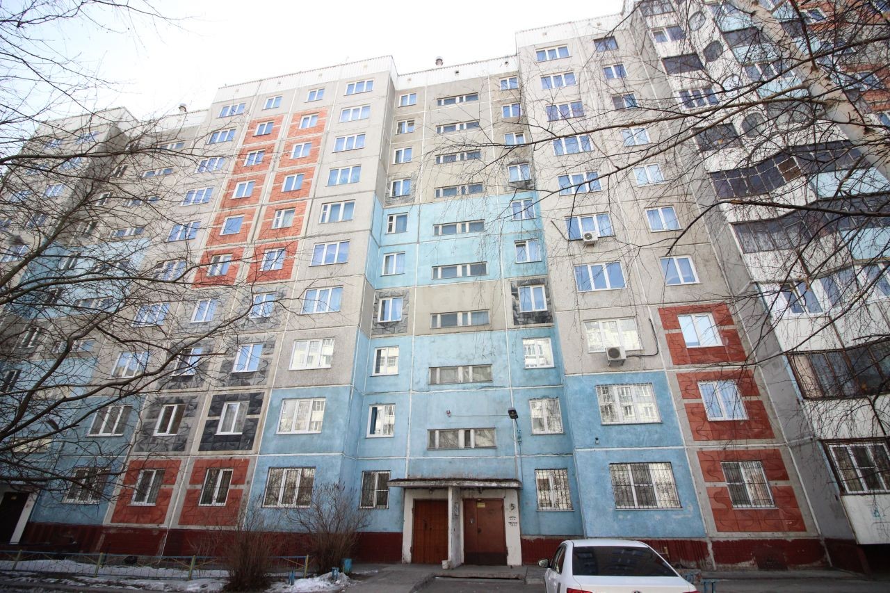 край. Алтайский, г. Барнаул, ул. Малахова, д. 87-фасад здания